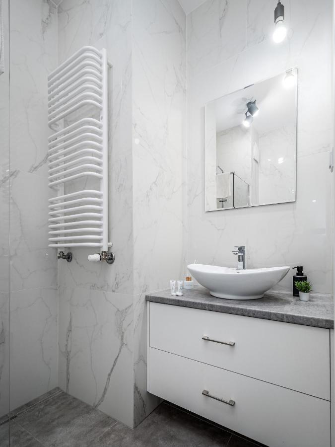 Prymasa Street Apartament Daire Varşova Dış mekan fotoğraf